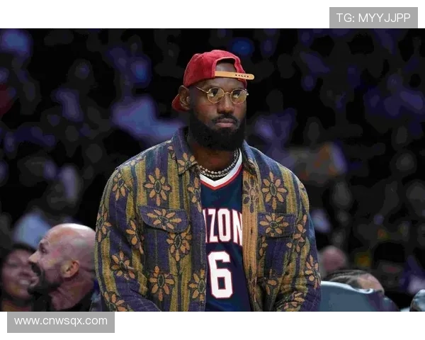 专家分析里夫斯今夏或拒绝续约湖人需放走詹姆斯才能腾出5000万空间